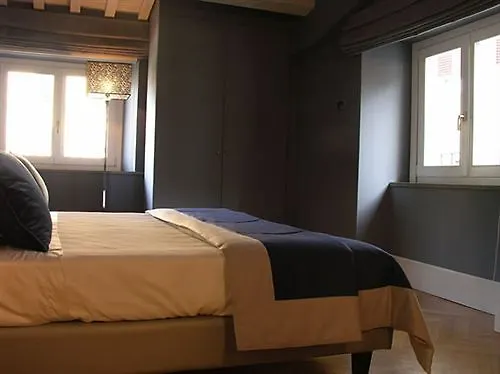 Moses Fountain Bed & Breakfast Rome